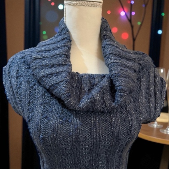 Silence + Noise Starlett Fold-over Sweater Tank Top - Picture 2 of 5